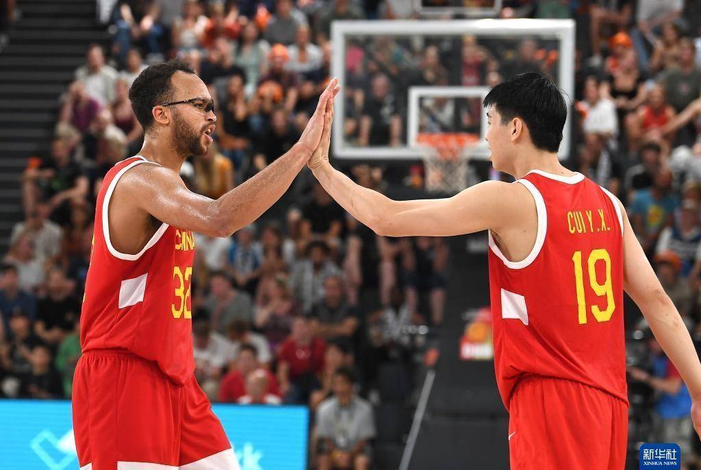 包含德国队险胜中国队,黄鸭组合惊艳四座的词条 包含德国队险胜中国队,黄鸭组合惊艳四座的词条