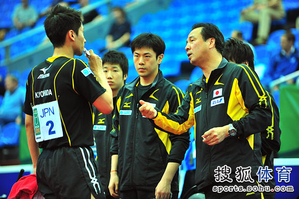 日本队险胜法国队,马琳统治全场 日本队险胜法国队,马琳统治全场